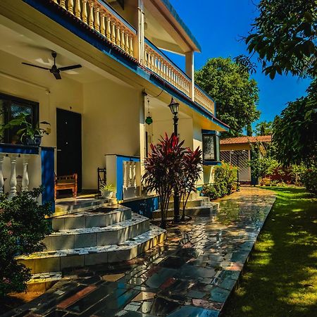 1Bhk Suites With Kitchen & Pool By Goaround Homes At Vagator Eksteriør bilde